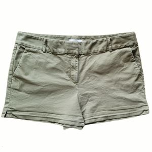 LOFT Riviera Shorts Green